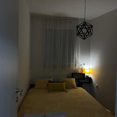 Yellow Ns Daire Novi Sad Dış mekan fotoğraf