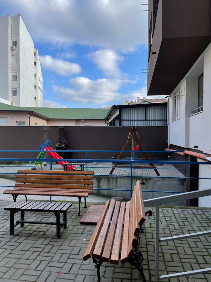 Yellow Ns Daire Novi Sad Dış mekan fotoğraf